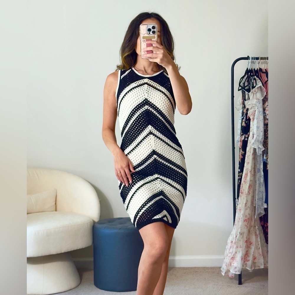 Willow & Wind Small Black White Womens Crochet Dress Chevron Sleeveless